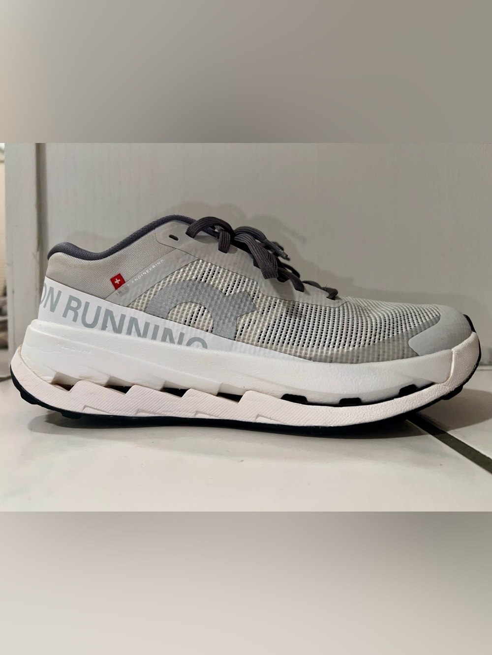 On Cloudultra 3 Women’s Size 8